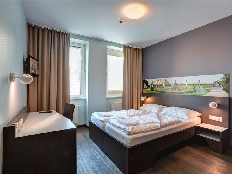 Meininger Hotel Wien Downtown Sissi Экстерьер фото