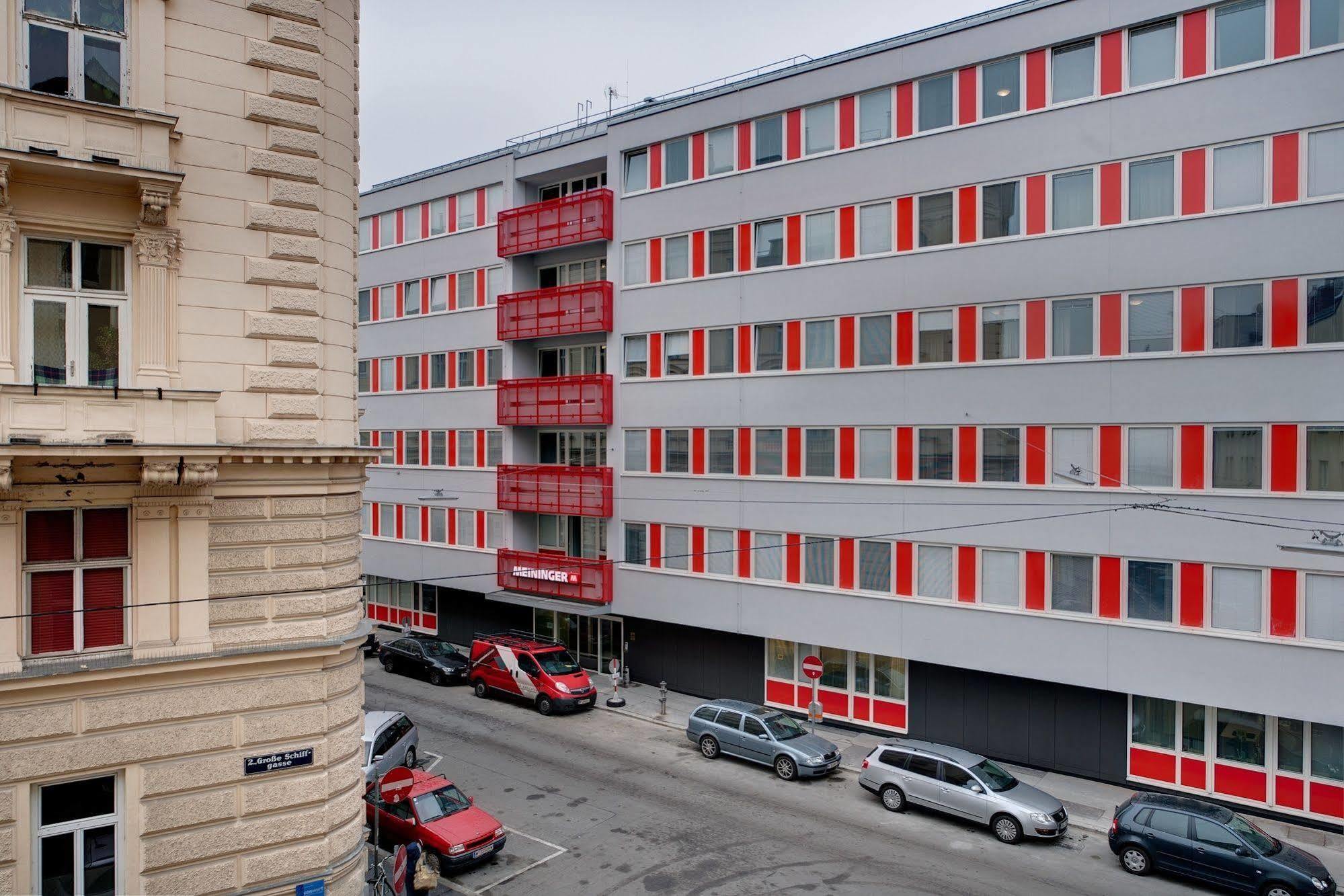 Meininger Hotel Wien Downtown Sissi Экстерьер фото
