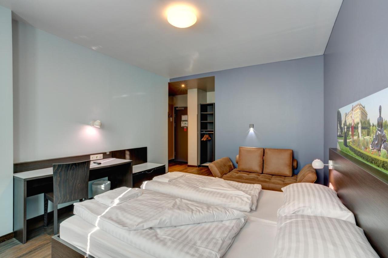 Meininger Hotel Wien Downtown Sissi Экстерьер фото